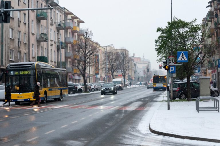 Miasto, które wygląda jakby miało upaść, wreszcie upadnie